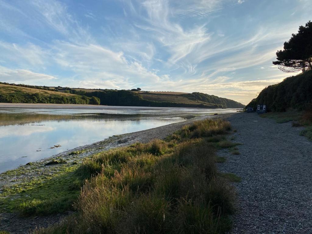 Chatsworth Riverscape: Gannel View Near Newquay Beaches * Newquay (Cornwall)